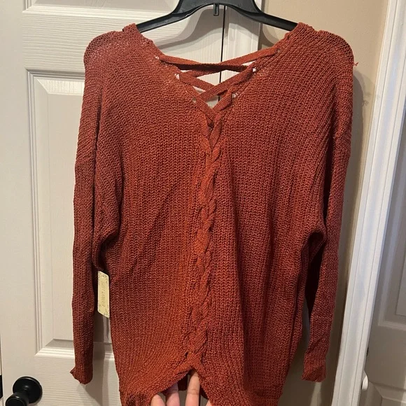 ⭐️NEW WITH TAGS⭐️ Women’s plus size sweater size 1X - Picture 6 of 6